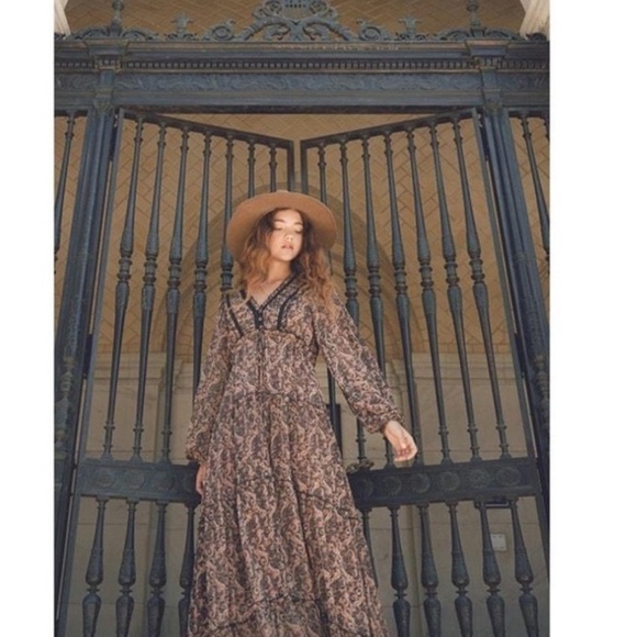 Dress Forum Medium Midi Dress Brown Paisley Tiered Long Sleeve Boho Festival - Picture 8 of 8